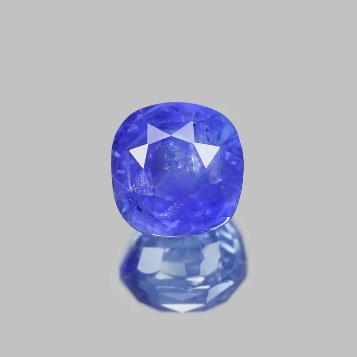 1 pcs Blue Sapphire - 7.56 ct - Lotus Gemology - "No Heat Cornflower Blue"