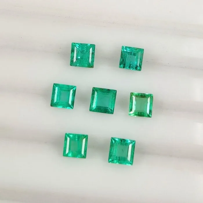 7 pcs Green Emerald - 2.96 ct - International Colored Gemstone Association (ICA GemLab) - Perfect Set !
