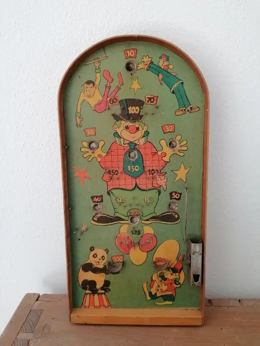 Biskvitnoy Minsk - Mechanical pinball machine - 1950-1960 - Russia