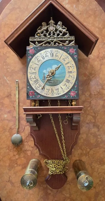 Pendulum clock - Antique Wood - 1970-1980