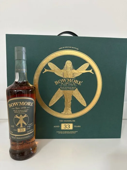 Bowmore 33 years old The Changeling - One of 667 - b. 2022 - 700ml