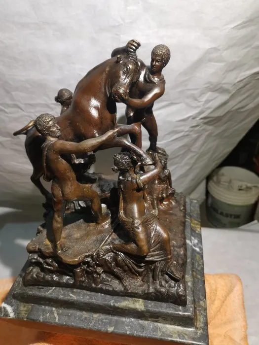 Italla - Sculpture, Toro Farnese o Supplizio di Dirce - 35 cm - Gilt bronze