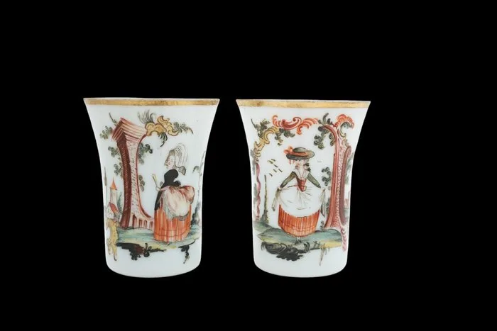 Cup (2) - Opaline glass, 19th century - Opaline Glass Beakers