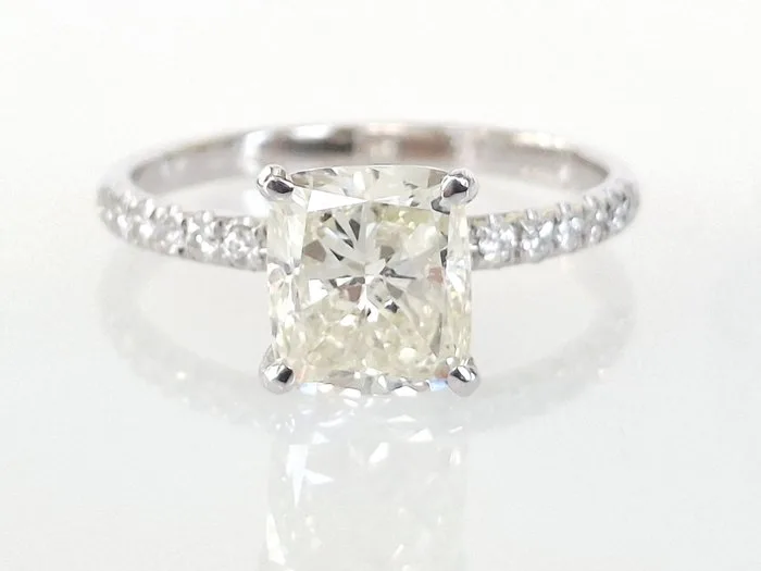 Engagement ring - 14 kt. White gold - 1.88ct. tw. Diamond (Natural) - Diamond