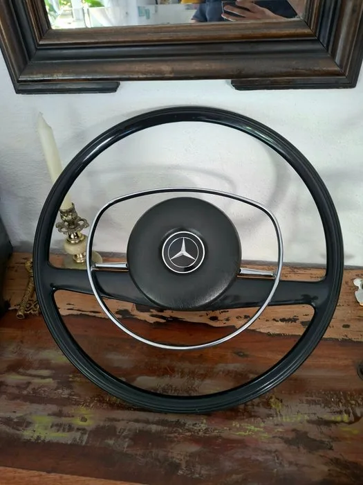 Steering wheel (1) - Mercedes-Benz - TOP Mercedes W108 W115 W114 W113 Pagode W111 Lenkrad Oldtimer - 1970-1980