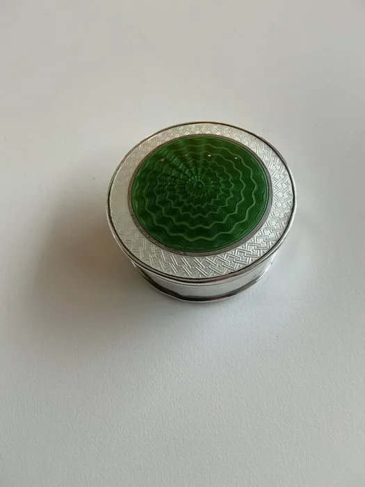 Pillbox - Silver - Cohen & Charles 1911