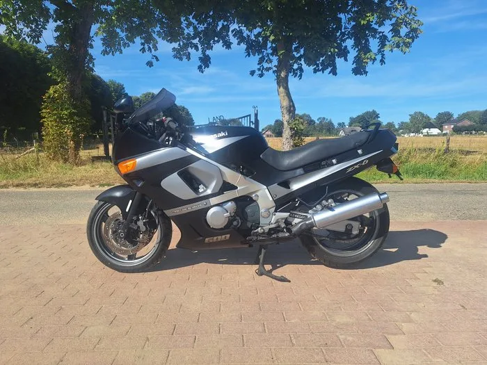 Kawasaki - ZX-6 - 600 cc - 1990