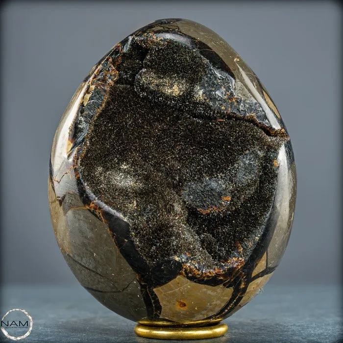 Stunning septarian egg – A work of art from nature, full of structure and depth.- 2273.31 g