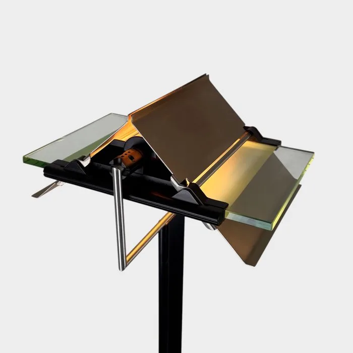 Lamperti - Giovanni Grignani - Uplighter floor lamp - Dihedron - Metal, Aluminium, Glass