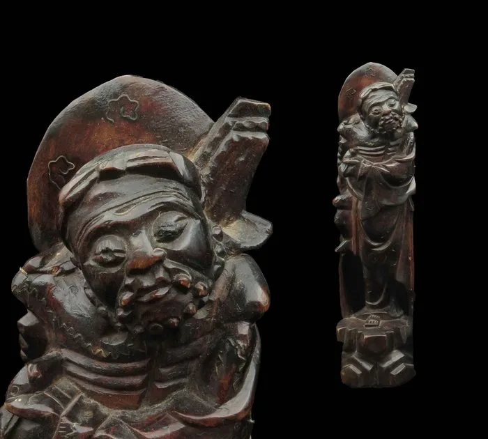 Carved wooden statue of Li T'ieh-Kuai (Li Tieguai) (1x) - Wood, Silver - China - 19th Century
