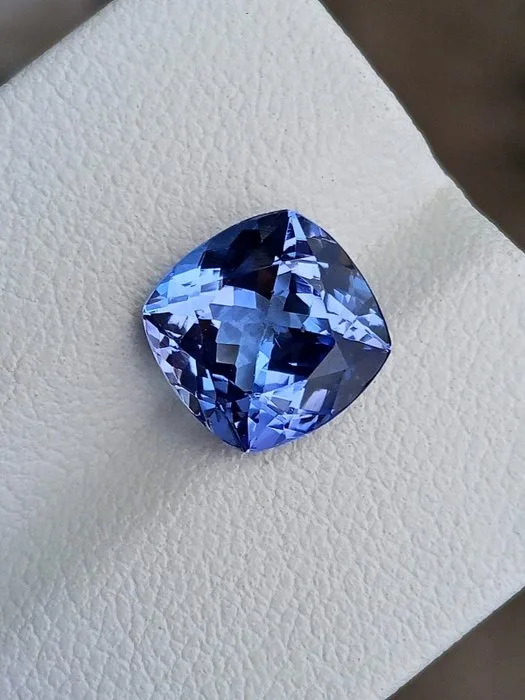 1 pcs Blue, Violet Tanzanite - 3.93 ct - International Colored Gemstone Association (ICA GemLab)