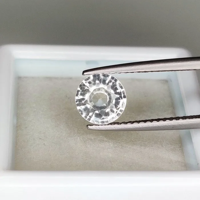 1 pcs Sapphire - 1.35 ct - International Colored Gemstone Association (ICA GemLab) - Top Luster !