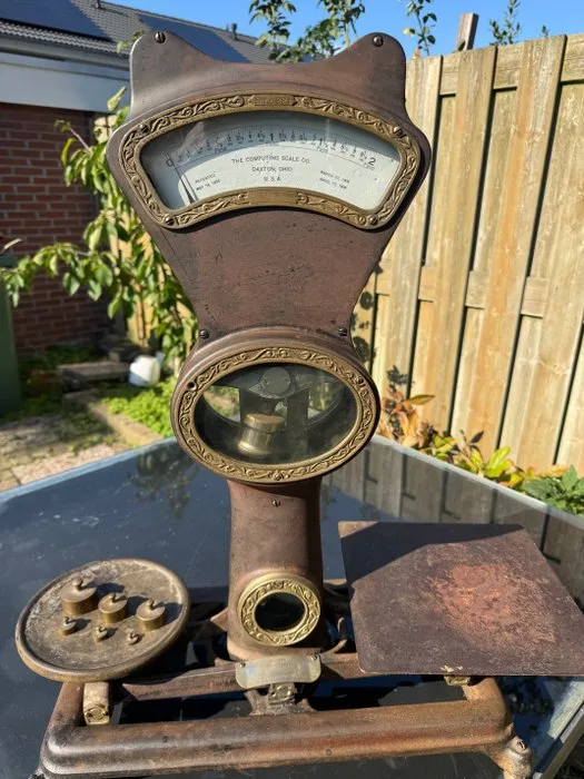 the Computing Scale Company - the Computing Scsle Co. - Scale - Style 221 - cast iron - Style 221