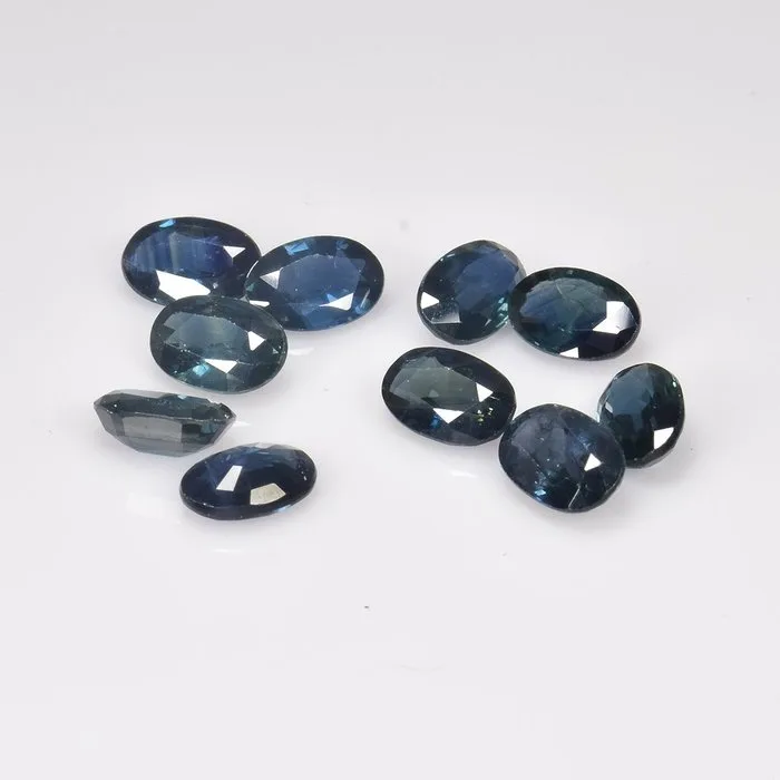 10 pcs Blue Sapphire - 5.91 ct - Gem Report Antwerp (GRA)