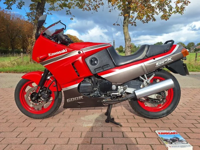 Kawasaki - GPX 600 R - 600 cc - 1991