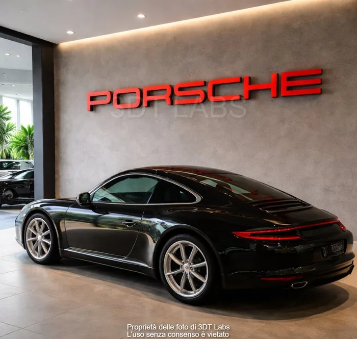 Sign - Porsche - Grande insegna Porsche da showroom – lettere 3D rosse original style, 320 cm – elemento di design - 2026