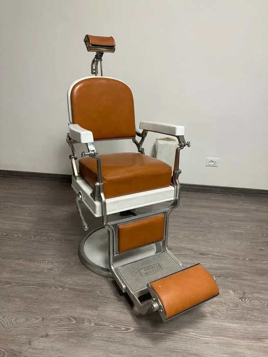 Barber chair - Leather