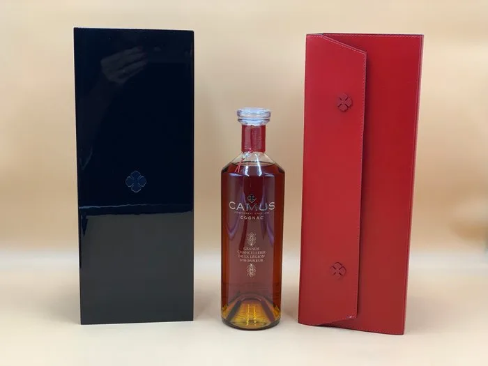 Camus - Grande Chancellerie de la Légion d'Honneur - Leather box - 70cl