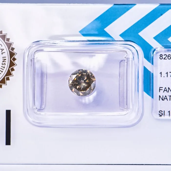 1 pcs Diamond (Natural coloured) - 1.17 ct - Round - Fancy deep Greenish, Greyish Yellow - SI1 - International Gemological Institute (IGI) - VG VG