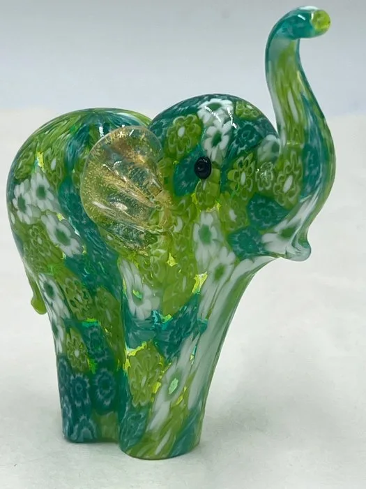 Figurine - Campanella Livio elefante in murrine verdi mix foglia oro 24 kt - Murano glass