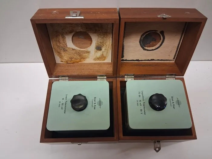 Brueel & Kajaer Logarithmic Potentiometer / Linear Potentiometer (2) - 1960-1970