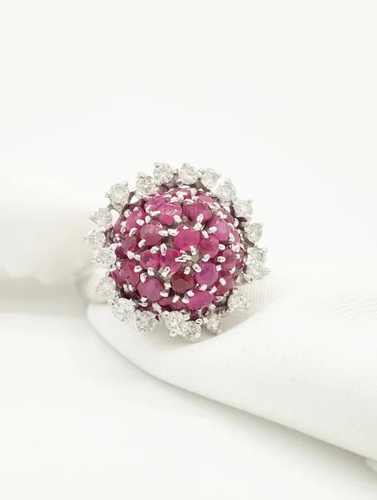 Ring - 18 kt. White gold Ruby - Diamond