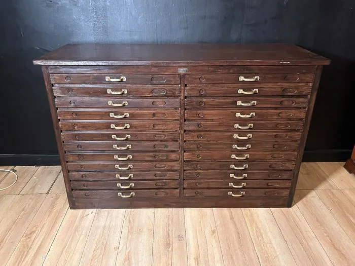 Chest of drawers - Wood