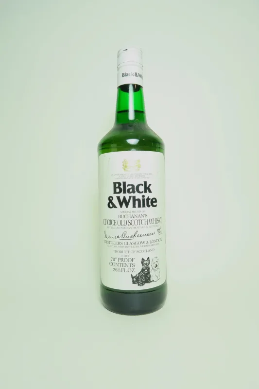 James Buchanan's Black & White Blended Scotch Whisky 1970s (75cl, 40%)