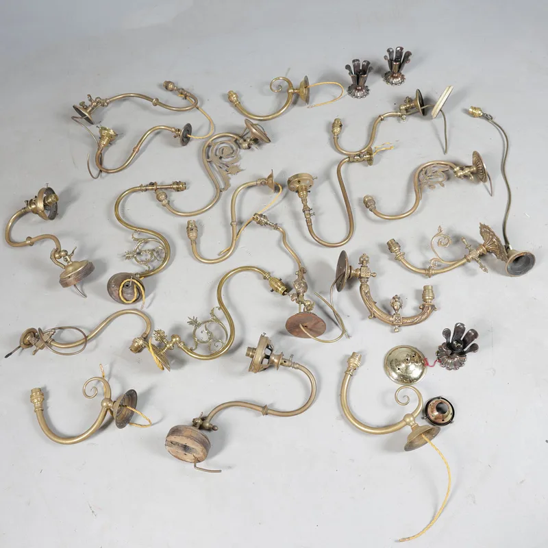 A Collection of Brass Wall Lights (Qty)
