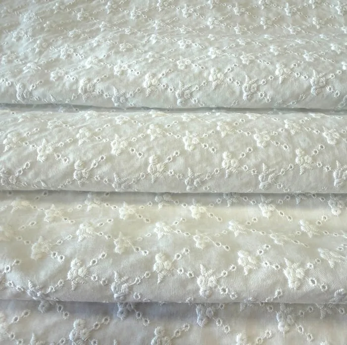 ★100% natural fiber★ Handmade elegance and timeless charm - Embroidered sangallo fabric - Textile - 510 cm - 135 cm - OEKO-TEX Standard 100