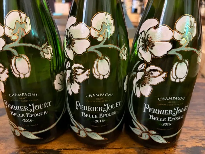 2016 Perrier-Jouët, Belle Epoque - Champagne - 3 Bottles (0.75L)