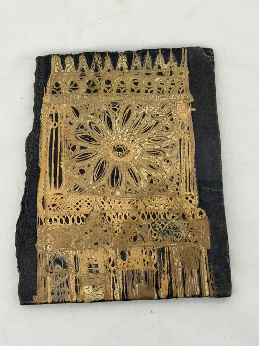 Tile - Albino Reggiori - 1950-1960, 1960-1970 - The piece depicts a large cathedral rose window - evoking the façade of the Milan Cathedral
