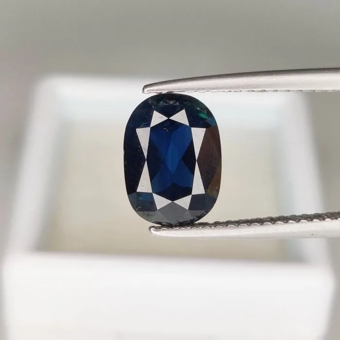 1 pcs Blue Sapphire - 2.54 ct - International Colored Gemstone Association (ICA GemLab) - AAA + Color !