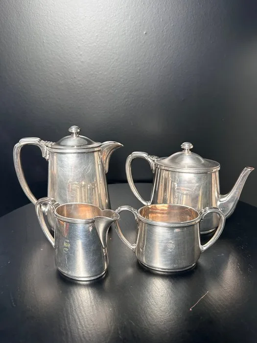 Coffee set (4) - Antique/Vintage Art Deco Silver-Plated 4-Piece Tea & Coffee Service – Walker & Hall (Sheffield), c. - Silverplated