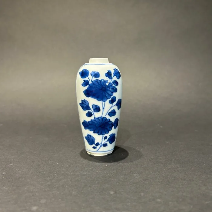Vase - Porcelain - China - Kangxi (1662-1722) - Kangxi lidded vase