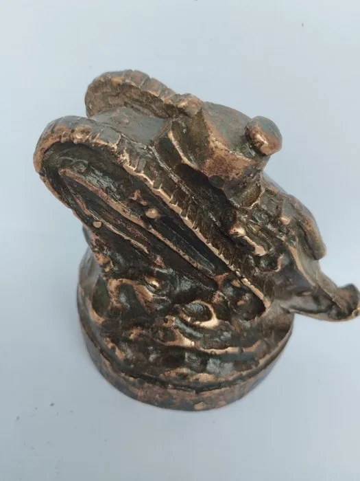 Pierre-Felix Masseau - Mascot - Char Renault FT17 - Patinated bronze