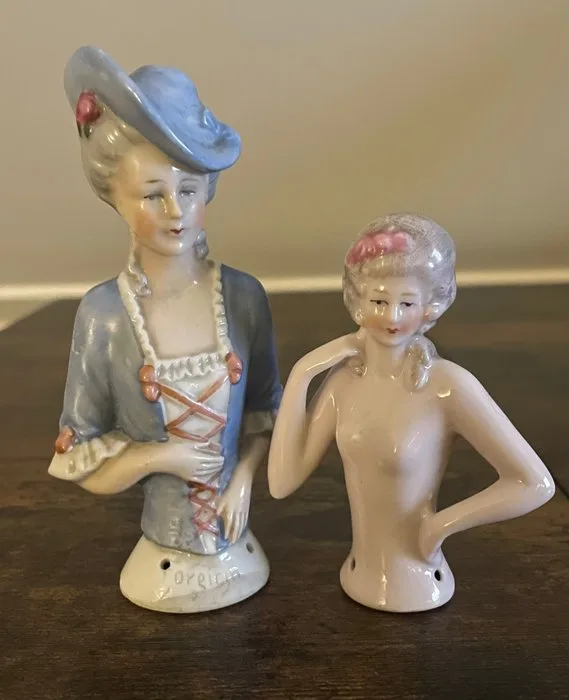 Figurine - Pair of porcelain half-dolls (2) - Porcelain