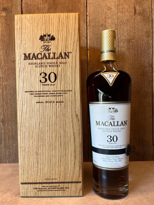 Macallan 30 years old Sherry Oak Annual release 2023 - b. 2023 - 70cl