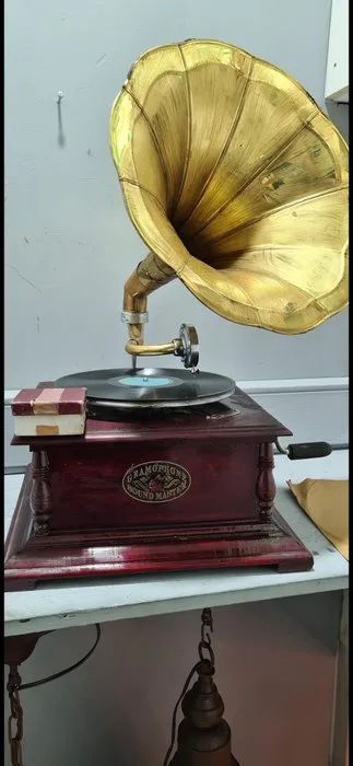 Decorative ornament - SoundMasters - 78 RPM