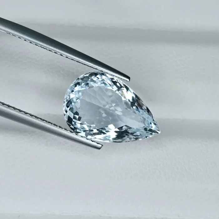 Blue Aquamarine - 5.60 ct - Gemological Science International (GSI)