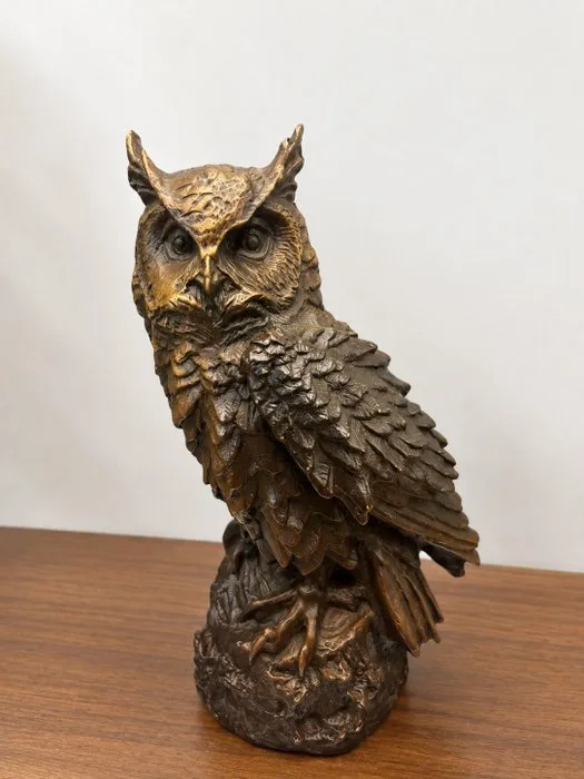 Sculpture, Owl on rock - 17 cm - Copper