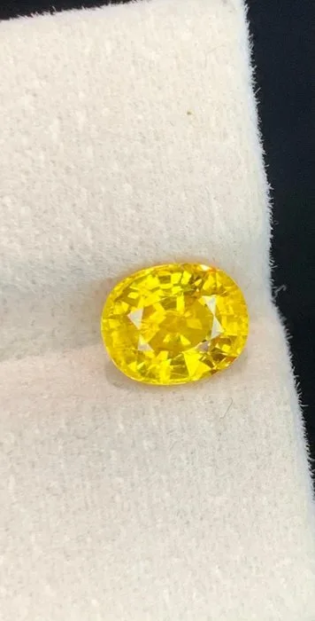 1 pcs Yellow Sapphire - 1.86 ct - International Colored Gemstone Association (ICA GemLab)