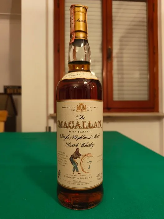 Macallan 7 years old Special Selection - b. 1990s - 70cl