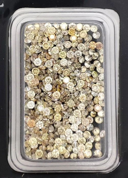 285 pcs Diamond (Natural coloured) - 3.01 ct - Round Mixed colours - SI1, VS1 - Gemmological Centre Israel (G.C.I.)