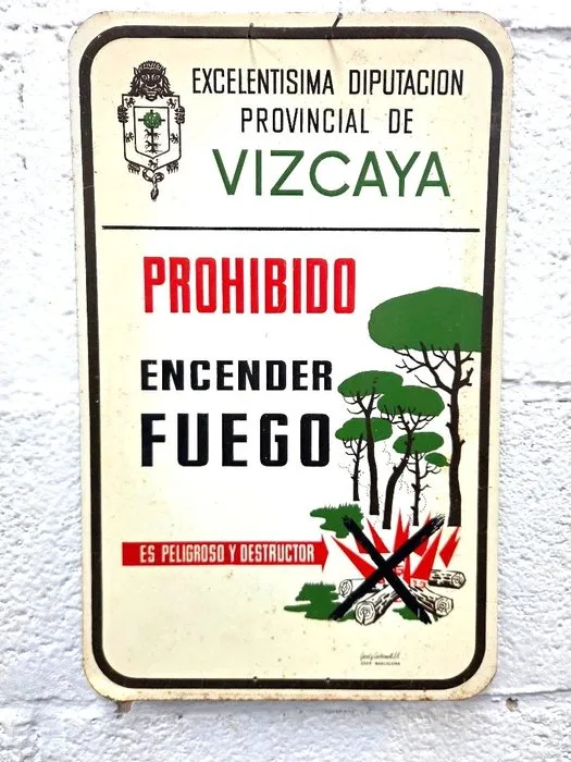 Enamel sign - Lithographed metal sign: No open flames