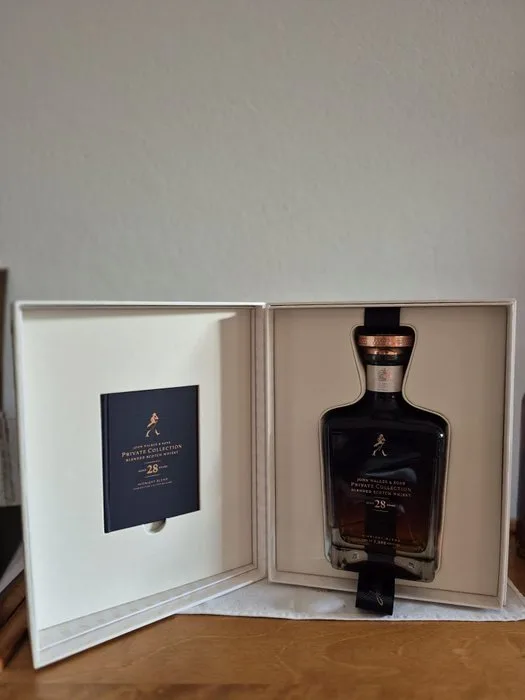 Johnnie Walker 28 years old Private Collection 2018 Midnight Blend - 700ml
