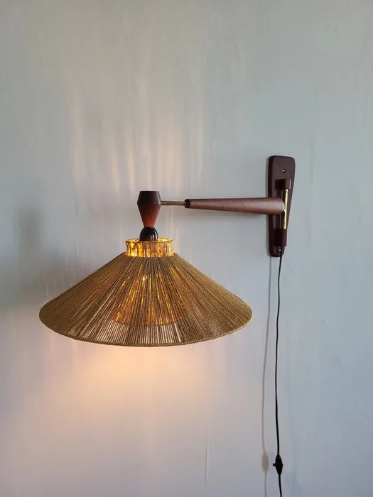 LYFA – dänische Mid-Century Teleskop-Wandleuchte – 1960er Jahre - Lamp - Wood, Brass, Sisal