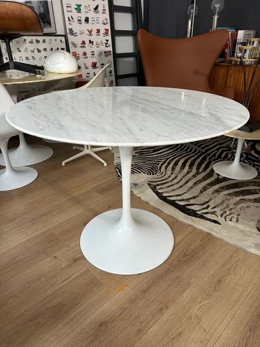 Knoll - Eero Saarinen - Table - Tulip table - Carrara marble