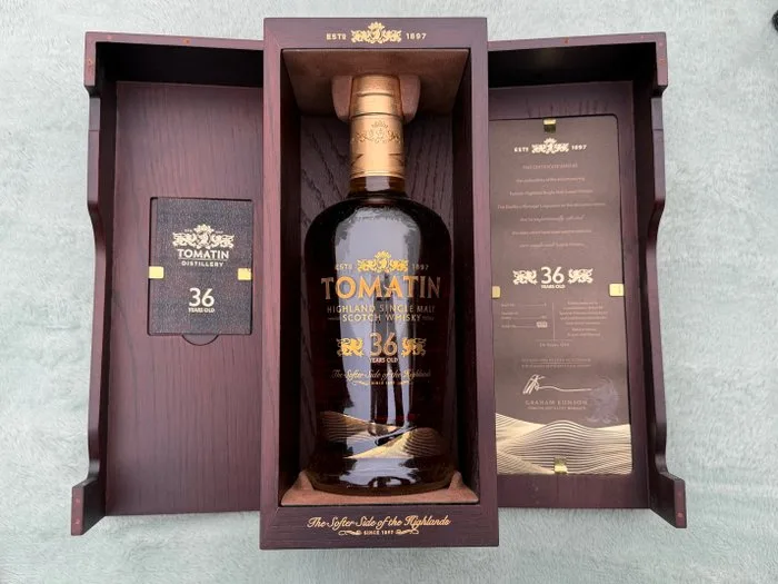 Tomatin 36 years old Batch 8 - b. 2021 - 70cl