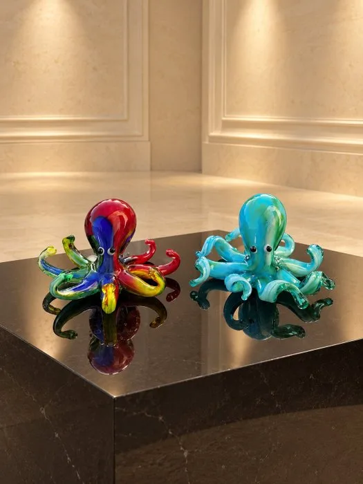 Sculpture, Set van 2 handgemaakte glazen octopussen – miniatuur glaskunst - 4.5 cm - Glass